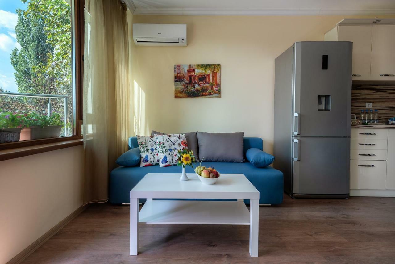 Riverside Apartments Plovdiv With Free Parking ภายนอก รูปภาพ