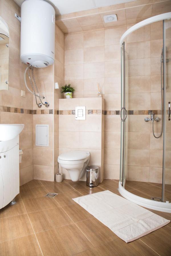 Riverside Apartments Plovdiv With Free Parking ภายนอก รูปภาพ