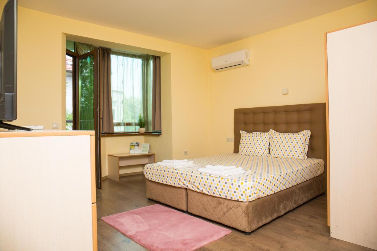 Riverside Apartments Plovdiv With Free Parking ภายนอก รูปภาพ